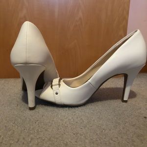 White Open Toe Heels Size 7